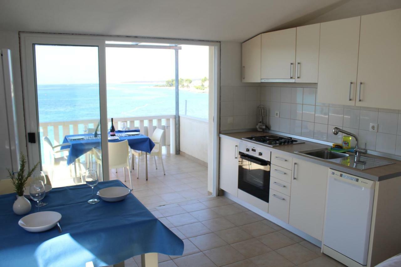 Apartments Andrea Vela Luka Eksteriør billede