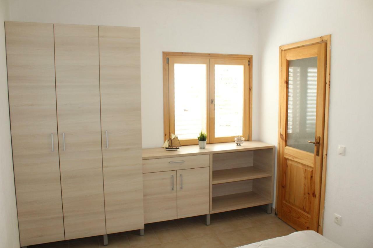 Apartments Andrea Vela Luka Eksteriør billede