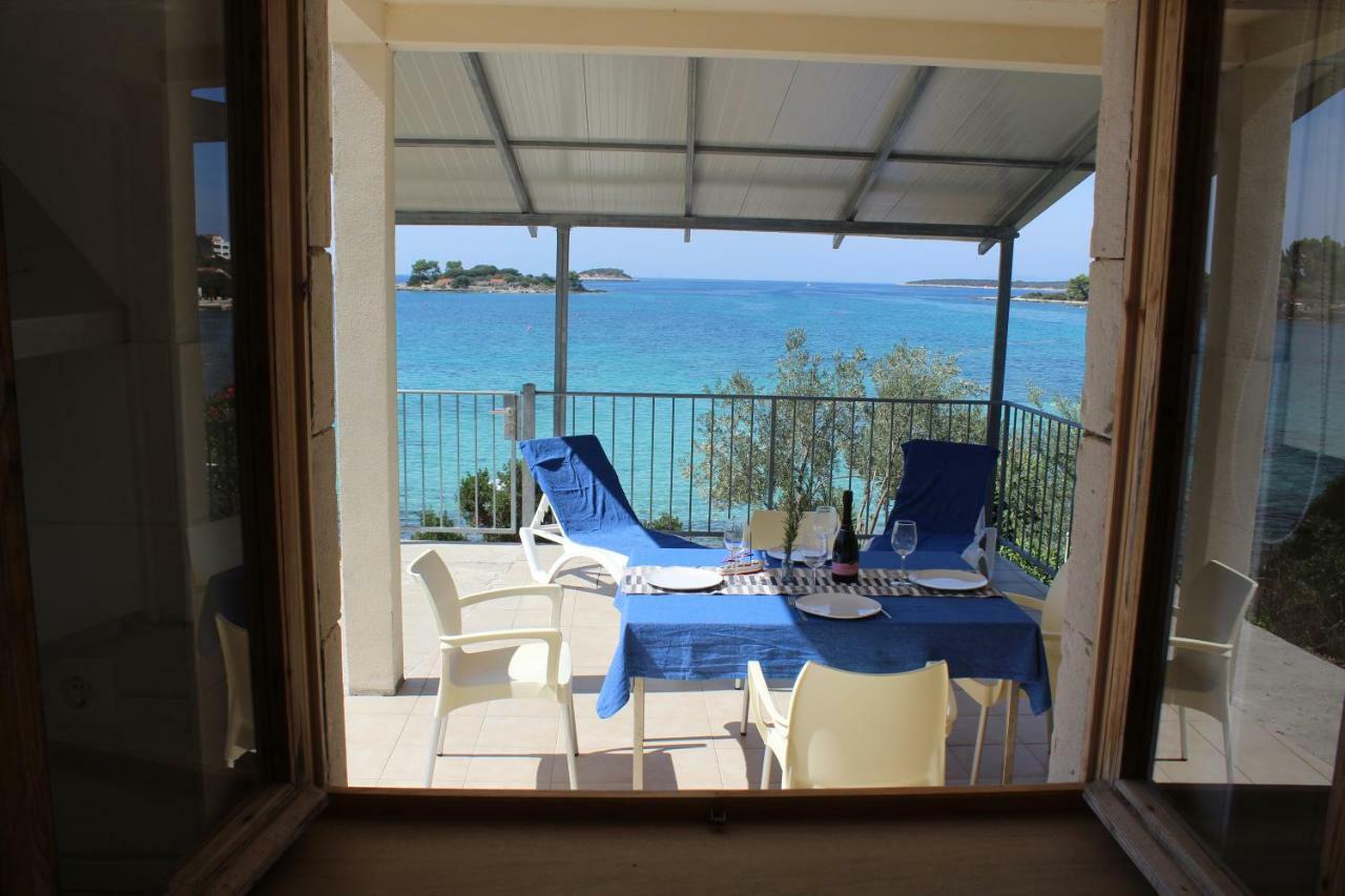 Apartments Andrea Vela Luka Eksteriør billede