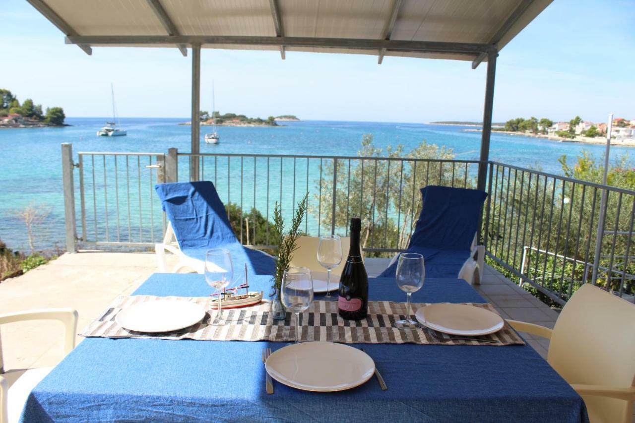 Apartments Andrea Vela Luka Eksteriør billede